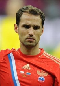 Roman Shirokov (RUS)