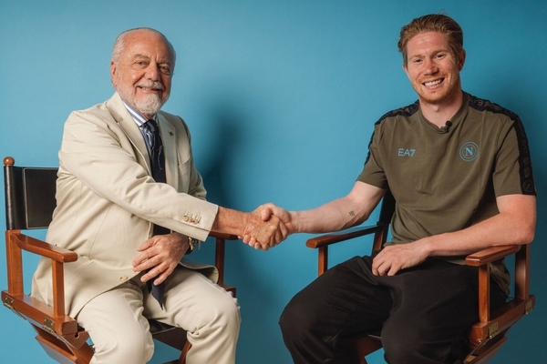 Npoles anuncia la contratacin de Kevin De Bruyne