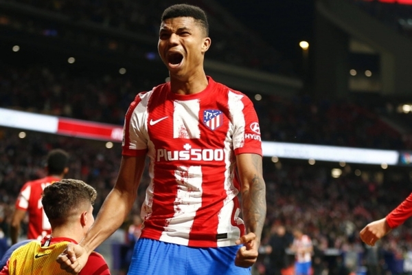 Sunderland ficha a Reinildo Mandava del Atltico de Madrid