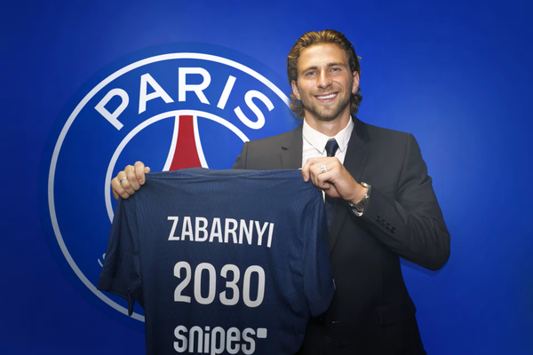 El PSG completa el fichaje de Illia Zabarnyi procedente del Bournemouth